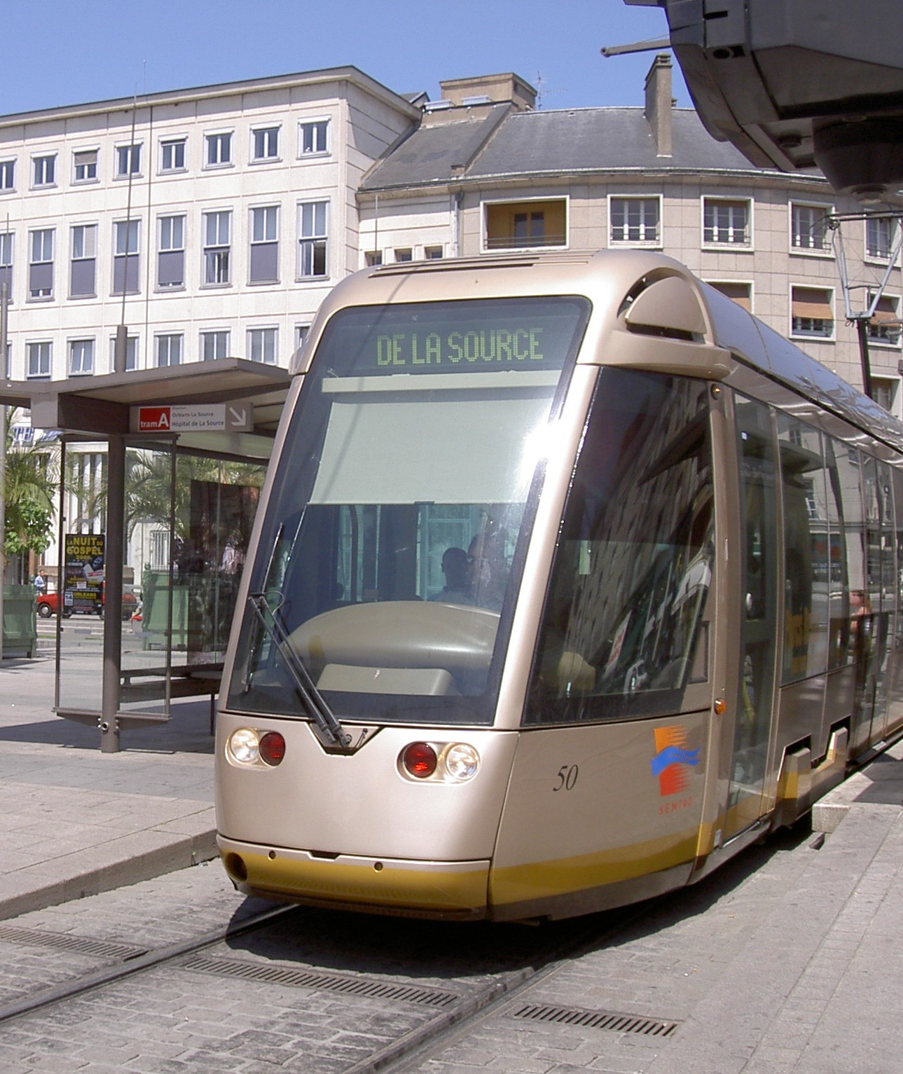 tram place de gaulle